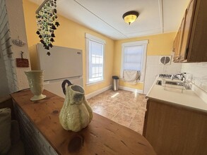 97 Garfield Pl in East Rockaway, NY - Building Photo - Building Photo