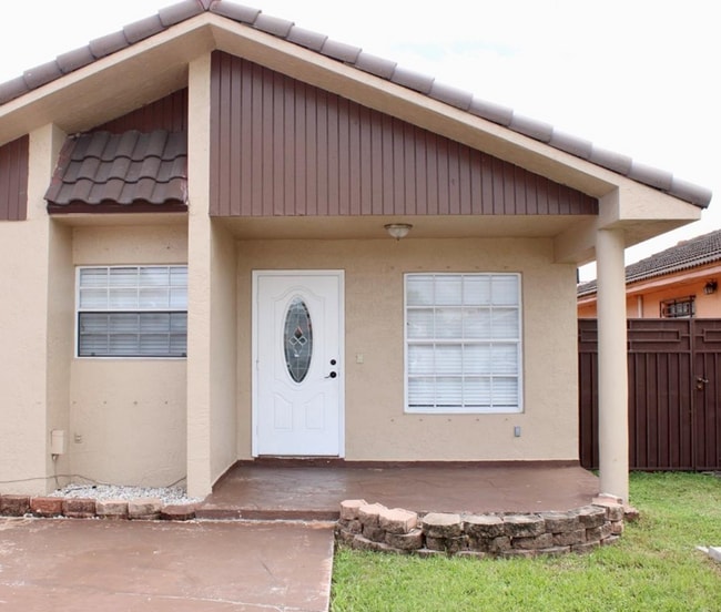 property at 2728 W 74th St