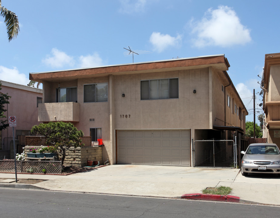 1707 Federal Ave in Los Angeles, CA - Building Photo