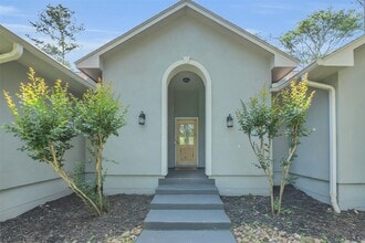 44 Lake Forest Cir in Conroe, TX - Building Photo - Building Photo