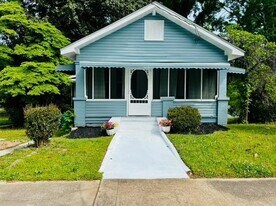 535 Lake Dr in Hapeville, GA - Building Photo