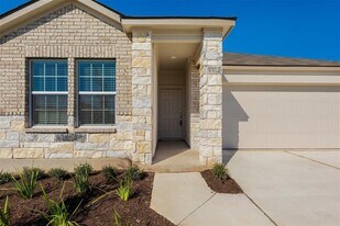 627 Waterway Ave in Hutto, TX - Building Photo