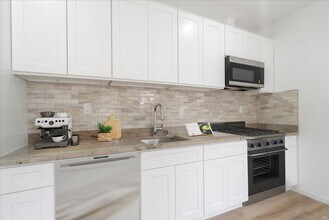 815 S 12th St, Unit 2 in Newark, NJ - Building Photo - Building Photo