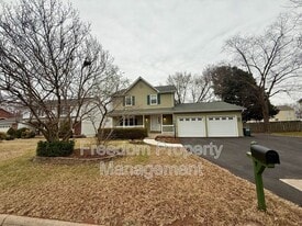 8768 Tomislav St in Manassas, VA - Building Photo