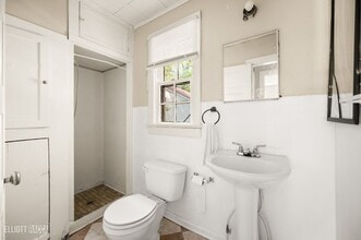 2404 Orange St in Alexandria, LA - Building Photo - Building Photo