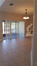 7118 Regina Way in Orlando, FL - Building Photo - Building Photo