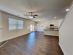 1232 Big Poplar Way in Locust Grove, GA - Building Photo - Building Photo