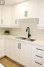 4 Norgrove Crescent in Toronto, ON - Building Photo - Building Photo