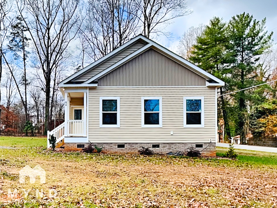 616 Sumac Ln in Lewisville, NC - Building Photo