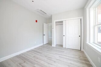 566-572-572 Main St in Shrewsbury, MA - Building Photo - Building Photo