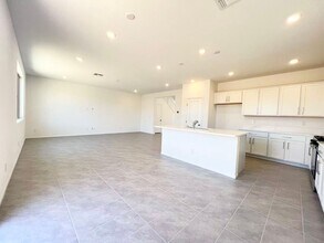 5880 Sunset Creek St in Enterprise, NV - Building Photo - Building Photo