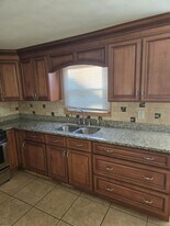 144 Osgood Ave, Unit 1st floor in New Britain, CT - Building Photo