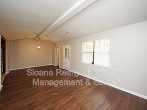 7616 Valleyview Cir in North Charleston, SC - Building Photo - Building Photo