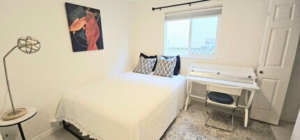 2338 Chesterfield Av in North Vancouver, BC - Building Photo - Building Photo