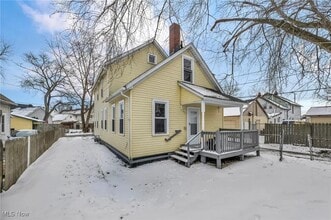 3124 W 11th Pl in Cleveland, OH - Building Photo - Building Photo