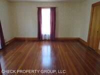 5800 S Main St photo'