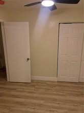 4513 W Gray St in Tampa, FL - Building Photo - Building Photo