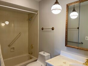 2653 N Bradford Dr in Arlington Heights, IL - Building Photo - Building Photo