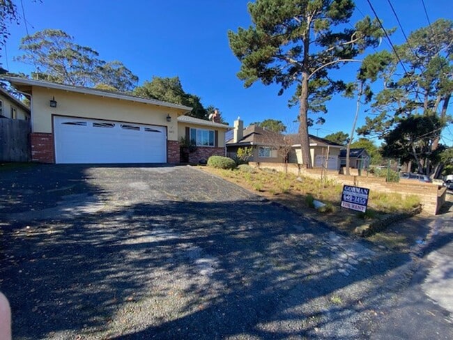 641 Lottie St in Monterey, CA - Building Photo - Building Photo