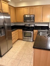 132 Selby Lane in Livermore, CA - Building Photo - Building Photo