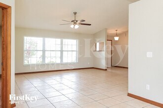 329 Edgewood Ct in Kissimmee, FL - Foto de edificio - Building Photo