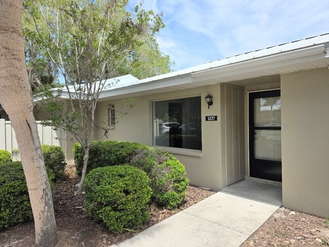 1237 N Egret Point in Crystal River, FL - Building Photo - Building Photo