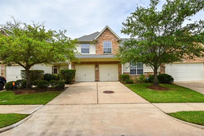 2015 Grand Terrace in Sugar Land, TX - Building Photo - Building Photo