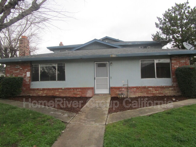 5501 Keoncrest Cir in Sacramento, CA - Building Photo - Building Photo