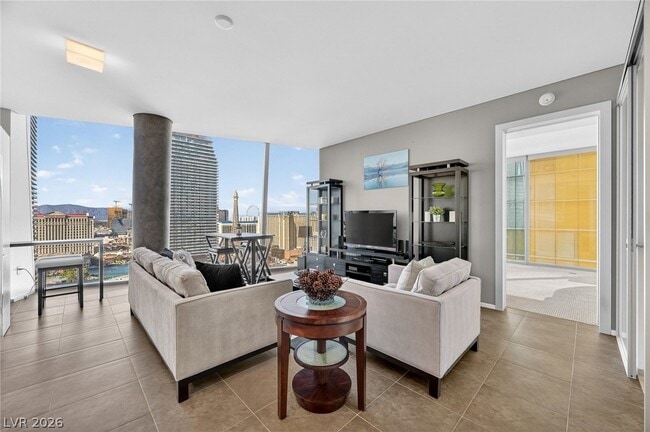 3726 S Las Vegas Blvd in Las Vegas, NV - Building Photo - Building Photo