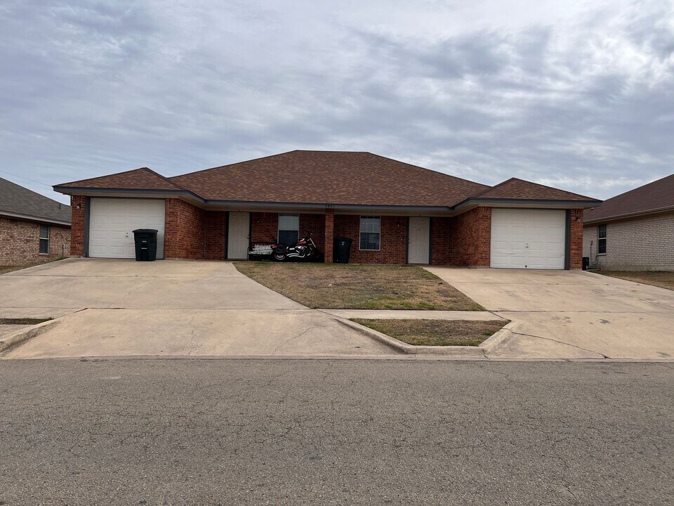 3802 Pecos Dr-Unit -3802 B Pecos Drive in Killeen, TX - Foto de edificio