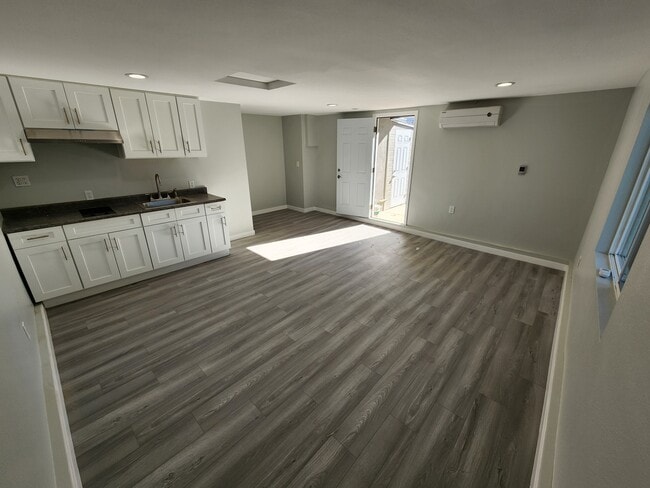 property at 7758 Zelzah Ave
