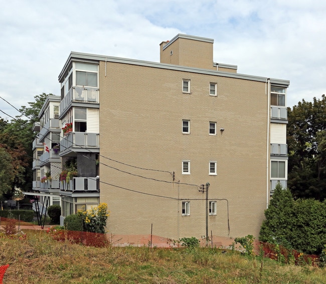 Hillview Terrace in Hamilton, ON - Building Photo - Building Photo