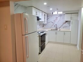 PRIVATE APARTMENT IN LOWER LEVEL OF HOUSE in Toronto, ON - Building Photo