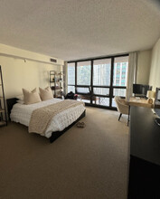 10 E Ontario St, Unit 2909 in Chicago, IL - Building Photo - Building Photo