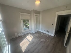 823 Princeton Dr in Dayton, OH - Building Photo - Building Photo