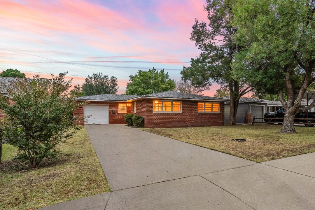 3508 39th St in Lubbock, TX - Building Photo