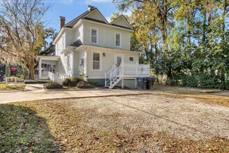 864 E Park Ave in Tallahassee, FL - Building Photo - Building Photo