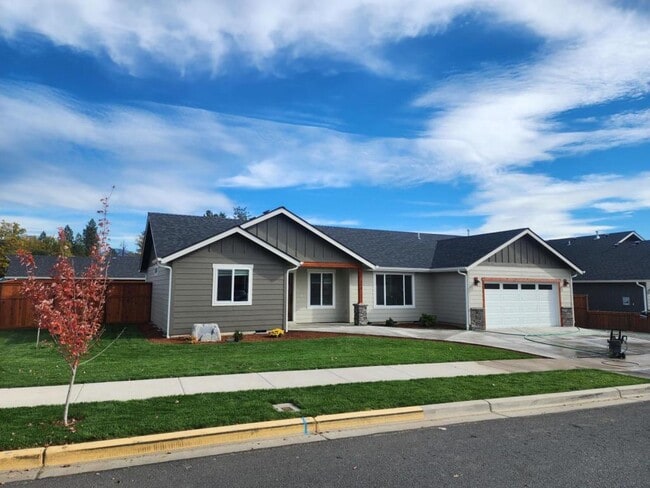 property at 171 SW Jefferson Rd