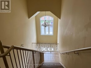 306 Spillsbury Dr in Peterborough, ON - Building Photo - Building Photo