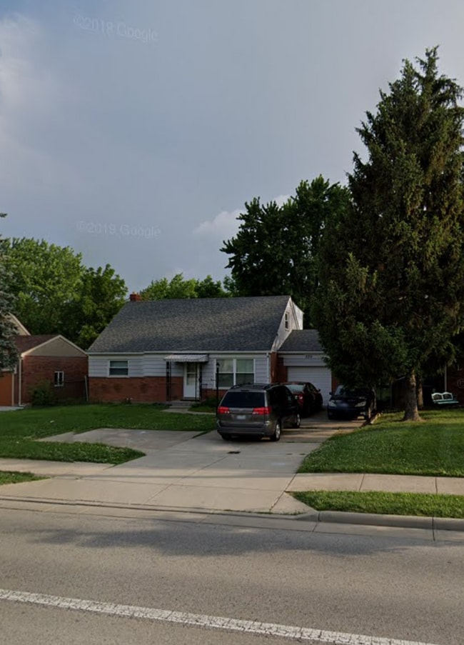 property at 530 Western Row Rd