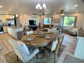 451 Lanae Way in Kailua, HI - Building Photo