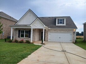 24147 Patriot Dr in Athens, AL - Building Photo