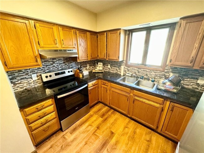 25 Hanover Ave in Pawtucket, RI - Building Photo - Building Photo