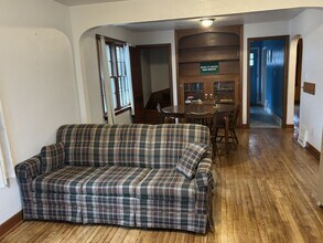 5 Ohio Ave in Athens, OH - Foto de edificio - Building Photo