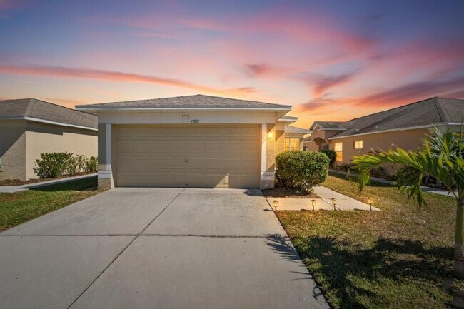 property at 11812 Lynmoor Dr