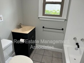 206 W Tinsley St in Griffin, GA - Building Photo - Building Photo