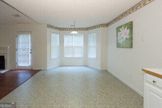 2804 James Henry Dr in Dacula, GA - Foto de edificio - Building Photo