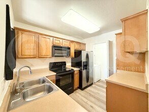 1880 E Morten Ave in Phoenix, AZ - Building Photo - Building Photo