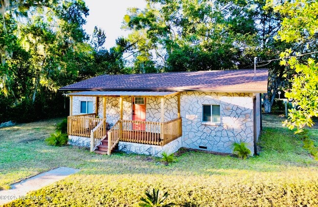 property at 18713 Charlotte Ave