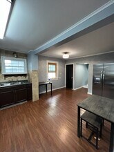 1112 E Colvin St in Syracuse, NY - Building Photo - Building Photo